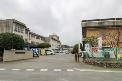 寄居町立鉢形小学校
