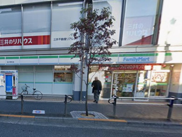 ファミリーマート 仙川駅前店の画像1