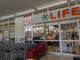ライフ新石切店の画像