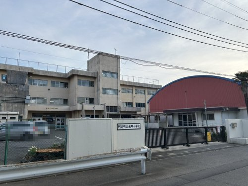 本郷小学校の画像