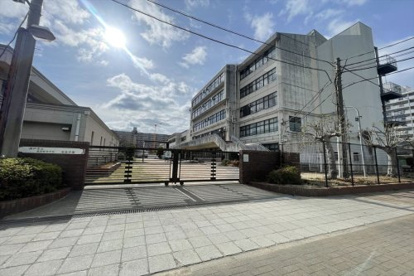 神戸市立義務教育学校港島学園の画像1