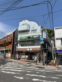 セブン-イレブン 横浜山手駅前店の画像1