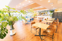 CafeDining529 