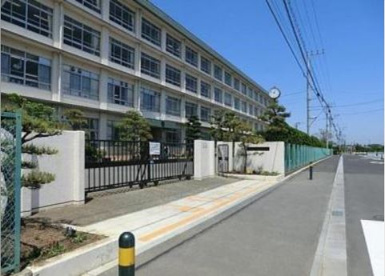 平塚市立大住中学校の画像1