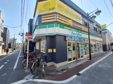 ファミリーマート 東長崎駅南店の画像1