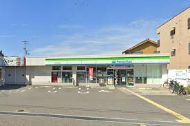 ファミリーマート 泉大津北助松店の画像1