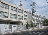 加賀屋中学校