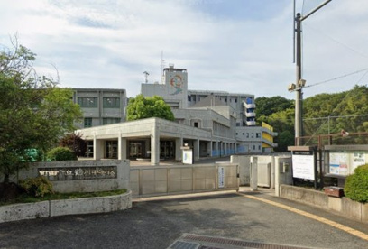 町田市立鶴川中学校の画像1