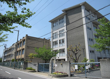堺市立月州中学校の画像1