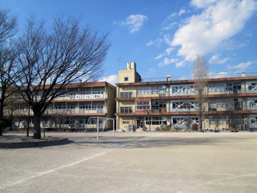 草加小学校の画像1