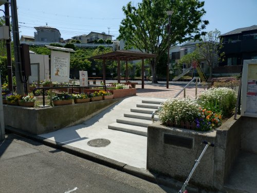 別所中里台公園