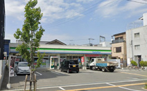 ファミリーマート .俊徳道駅西店