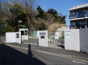 横浜国立大学　南門通用口の画像1