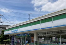 ファミリーマート　小坂旭町店