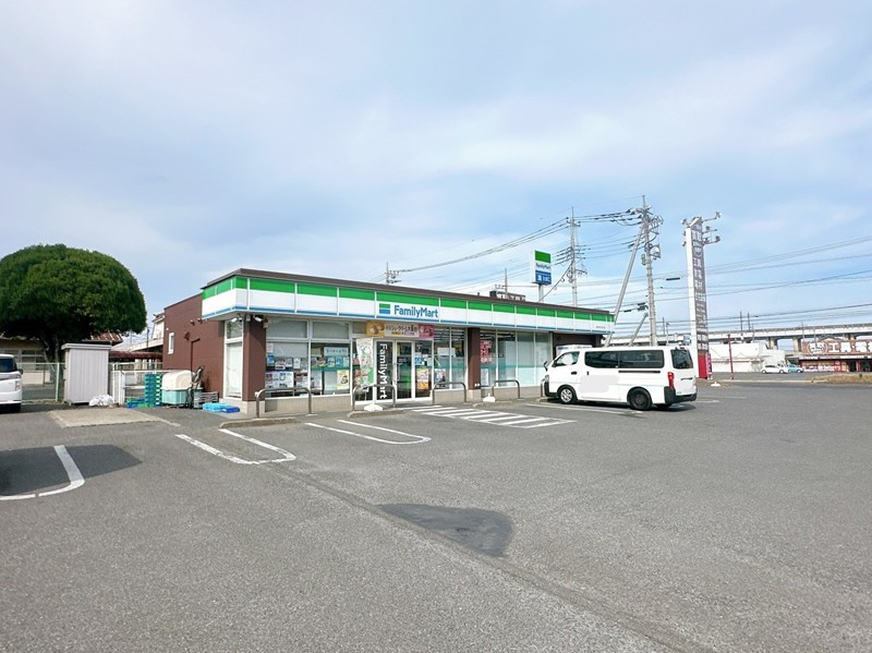 ファミリーマート 国分寺川中子店の画像