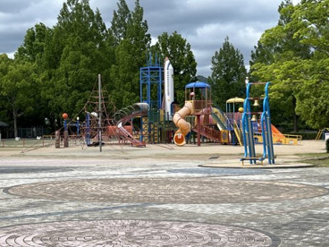 維新公園　児童遊具の画像1