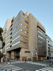 横浜市技能文化会館の画像1