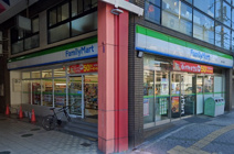 ファミリーマート駒川中野店