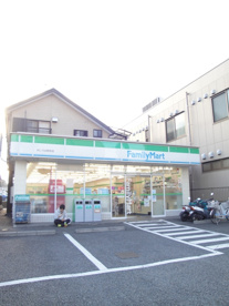 ファミリーマートめじろ台駅前店の画像1