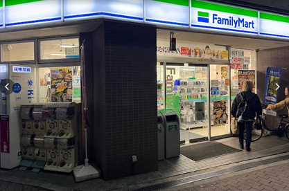 ファミリーマート 戎本町店の画像1