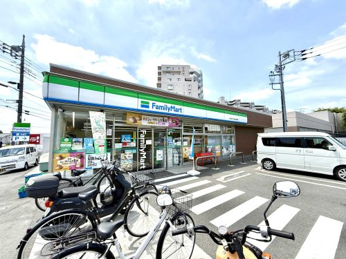 ファミリーマート 東久留米小金井街道店の画像