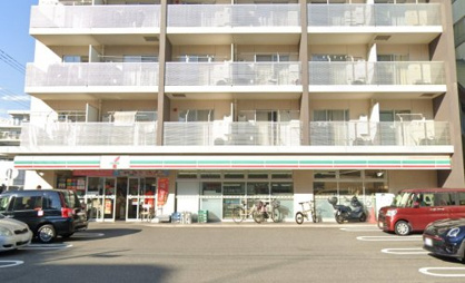 セブンイレブン 横浜鶴見中央3丁目店の画像1