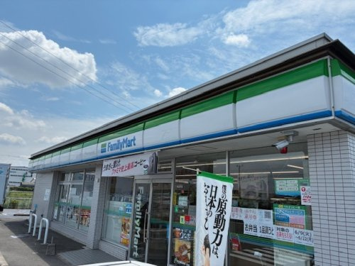 ファミリーマート岩倉八剱店