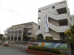香芝市立香芝中学校の画像1