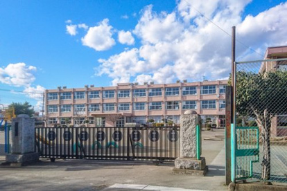 藤岡市立藤岡第二小学校の画像1