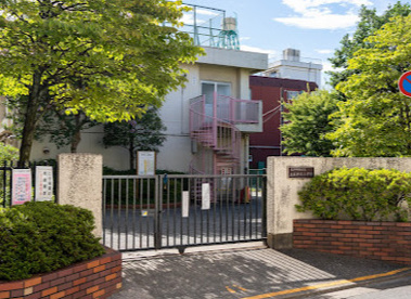 練馬区立上石神井小学校の画像1
