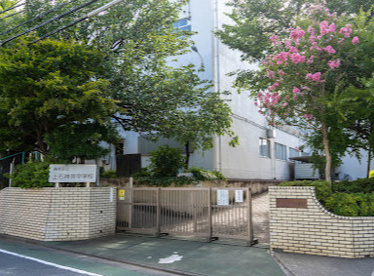 練馬区立上石神井中学校の画像1