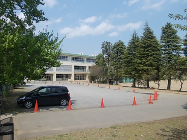 牛久市立牛久小学校の画像1