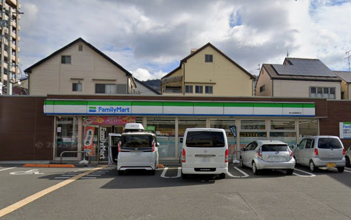 ファミリーマート東大阪箱殿町店