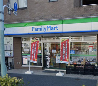 ファミリーマート 世田谷北沢四丁目店の画像1