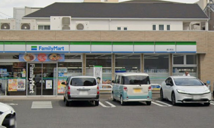 ファミリーマート 徳川町店の画像1