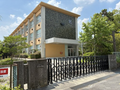 尾張旭市立東栄小学校の画像