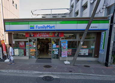 ファミリーマート 蓮沼駅西店の画像1