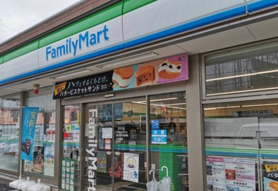 ファミリーマート 富士見水谷東店の画像1