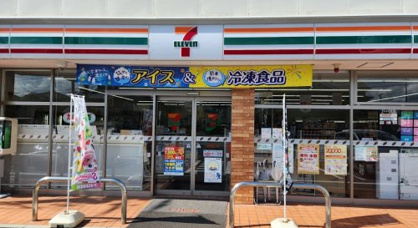 セブンイレブン 山形南館3丁目店の画像1