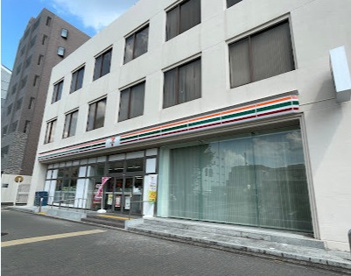 セブンイレブン 京都堀川三条店の画像1