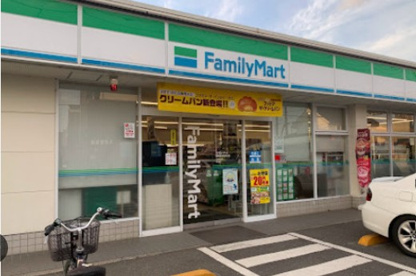 ファミリーマート 田柄豊島園通り店の画像1
