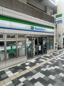 ファミリーマート新板橋店の画像1