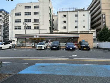 セブンイレブン 福岡那の津通り店の画像1