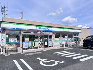 ファミリーマート 春日井松河戸町店の画像1