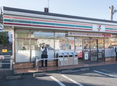 セブン-イレブン 北区浮間中央通り店の画像1