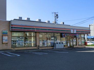 セブンイレブン　西野2条店の画像1