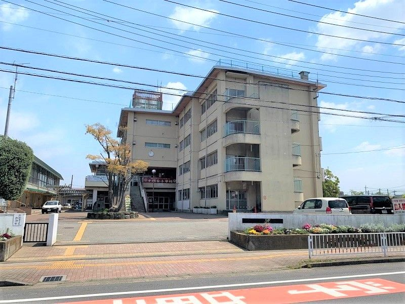 千間台小学校の画像