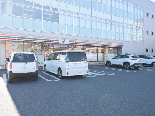 セブンイレブン 前橋石倉町店の画像