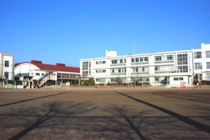 八王子市立由井中学校の画像1