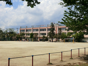 新座市立 西堀小学校の画像3
